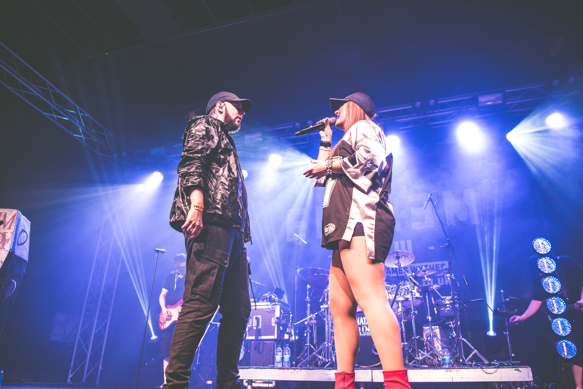 Rap battle moment between the two performers